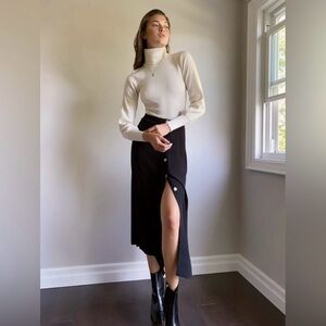 Aritzia Wilfred skirt - sage green - size 6